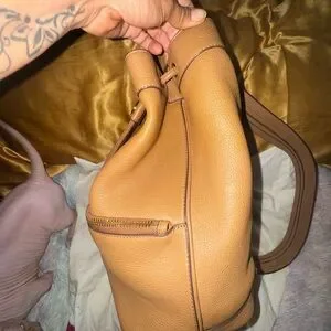 Tory Burch | Bags | Tory Burch Tan Leather 3 Way Bucket Bag  display picture 2